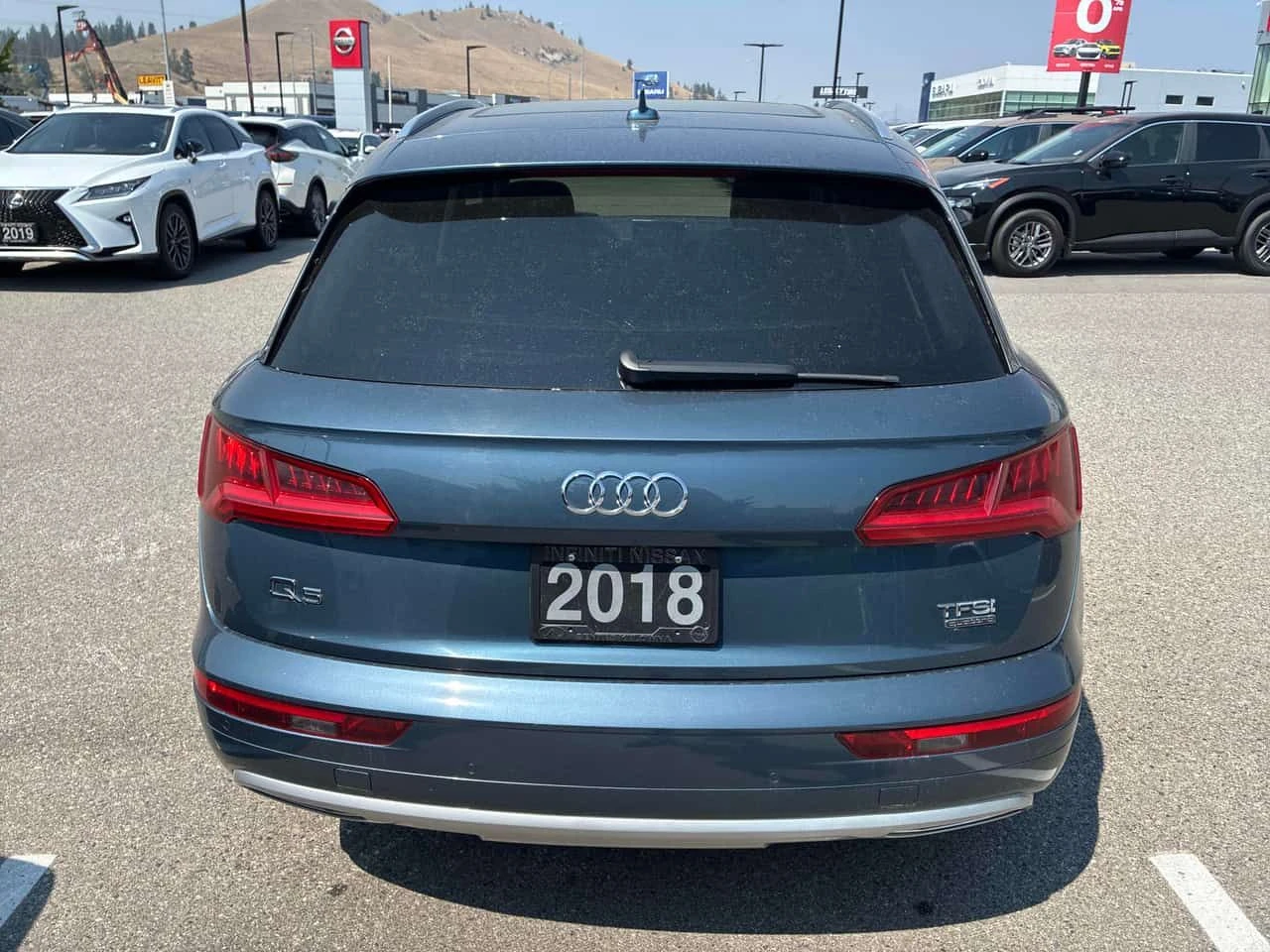 Audi Q5 * Technik * CARFAX * ОПЦИЯ ЗА ФИНАНСИРАНЕ , снимка 4 - Автомобили и джипове - 55407029