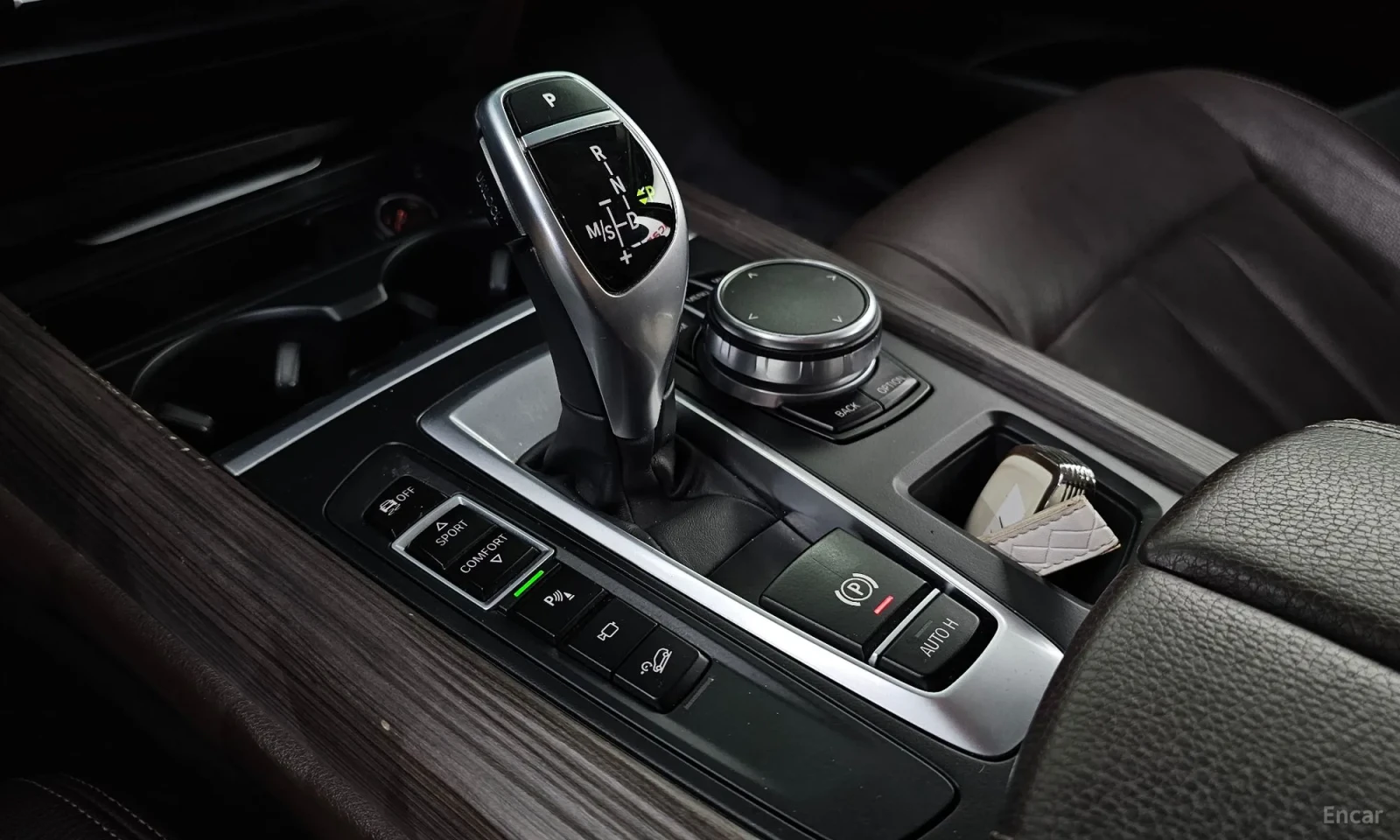 BMW X5 360 КАМЕРИ\ВСИЧКИ АСИСТИ\ТОП ЦЕНА, снимка 9 - Автомобили и джипове - 55572088