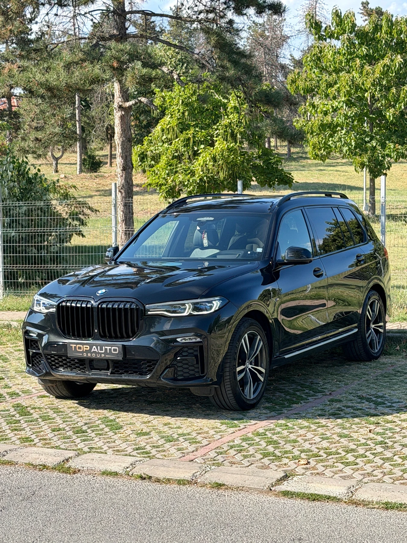 BMW X7 4.0d /Full/6+ 1/Pano/Vacum/Head-up/