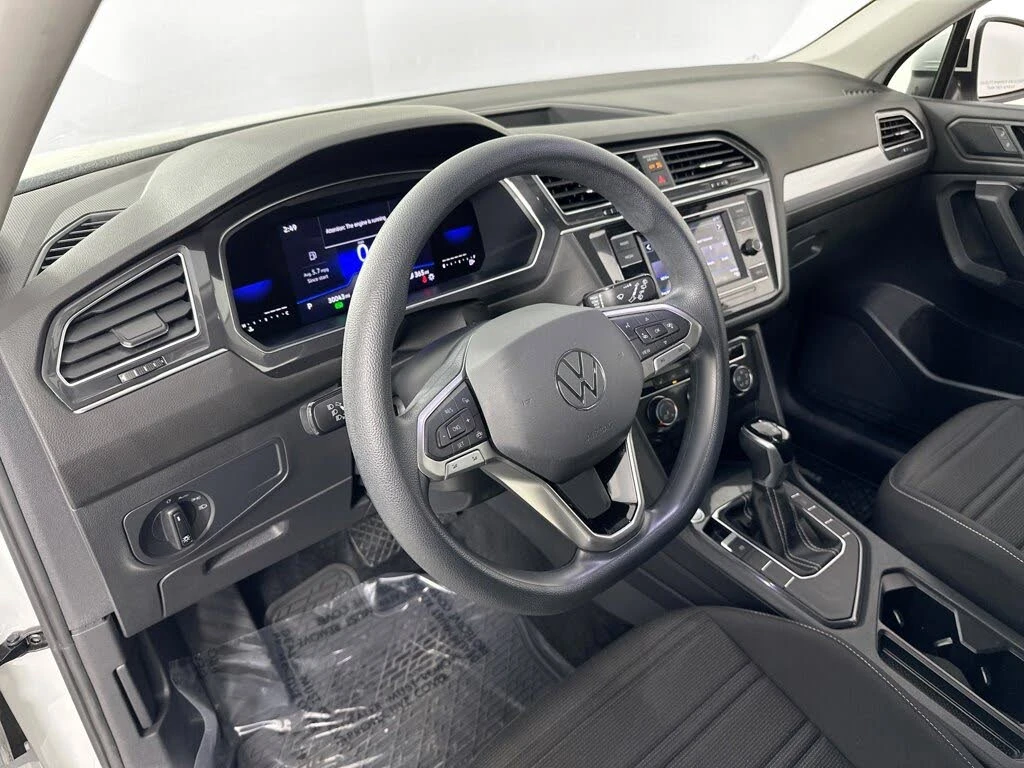 VW Tiguan 2.0 TSI Allspace 4motion Сервизна история, снимка 7 - Автомобили и джипове - 55770599