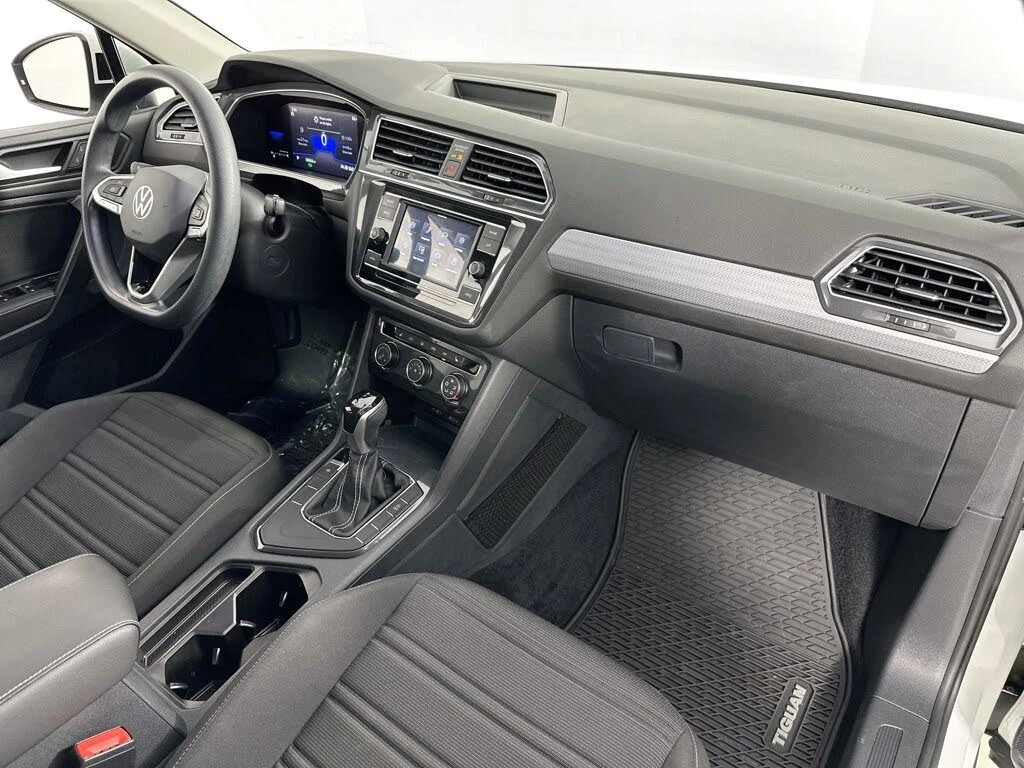 VW Tiguan 2.0 TSI Allspace 4motion Сервизна история, снимка 8 - Автомобили и джипове - 55770599