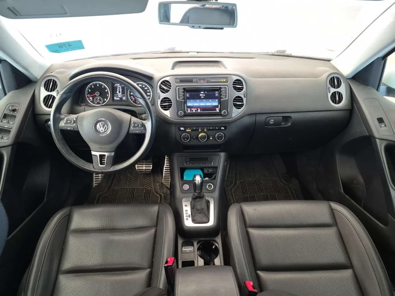 VW Tiguan * 4motion 4dr Wolfsburg Edition * CARFAX * , снимка 9 - Автомобили и джипове - 56621953