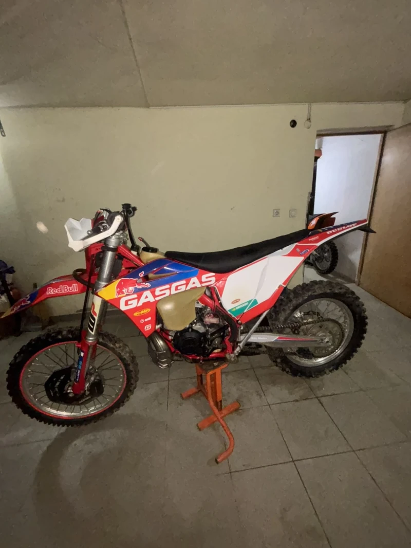 GASGAS EC 300, снимка 3 - Мотоциклети и мототехника - 52353562