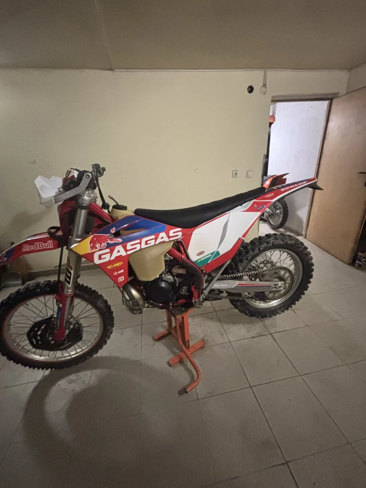 GASGAS EC 300 - изображение 10