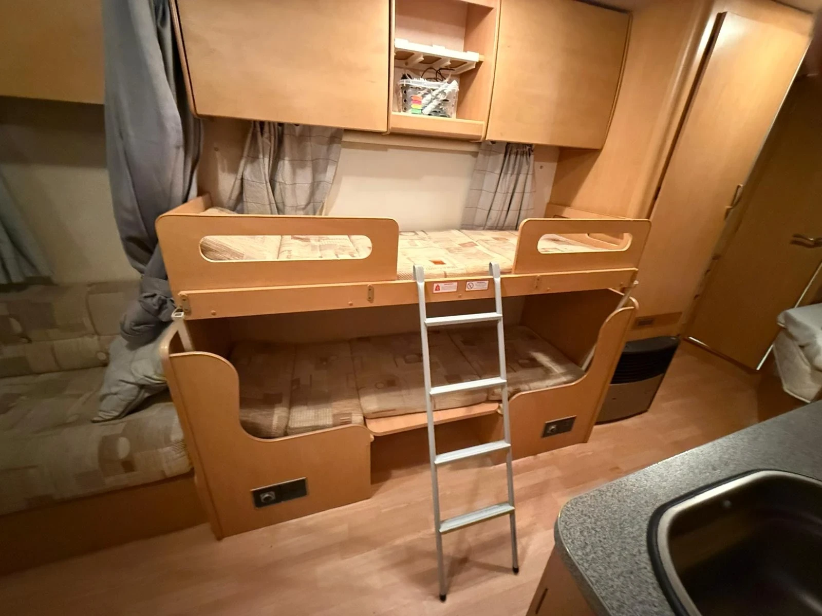 Каравана Bailey Ranger 620-6 СПАЛНЯ 6 МЕСТНА, МОТОР МУВЪР - изображение 6
