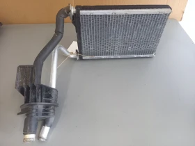 Радиатор парно Бмв Е90 320д (3)