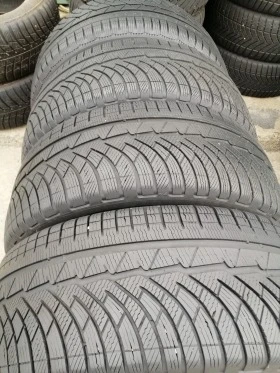 Гуми Зимни 235/55R17, снимка 2 - Гуми и джанти - 38508369