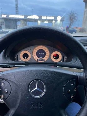 Mercedes-Benz E 320, снимка 10