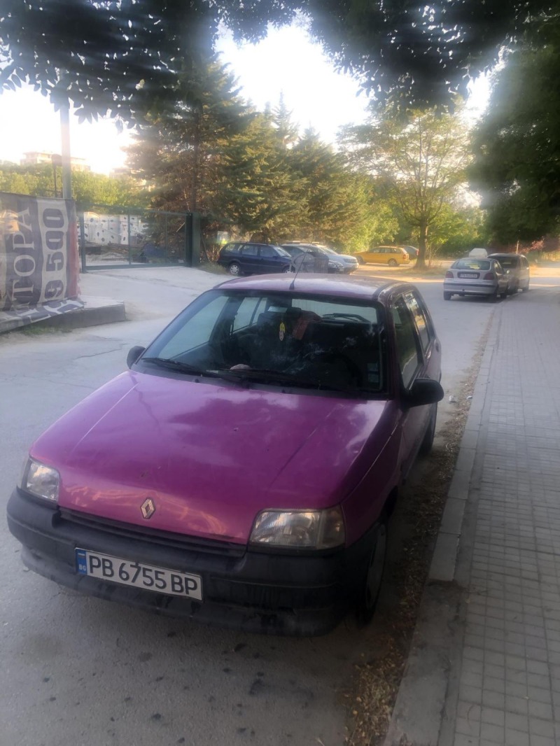 Renault Clio, снимка 1 - Автомобили и джипове - 46456532