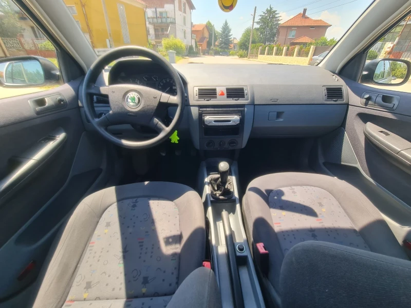 Skoda Fabia, снимка 7 - Автомобили и джипове - 47097523