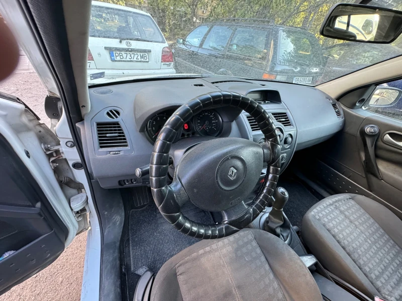 Renault Megane, снимка 8 - Автомобили и джипове - 47171658