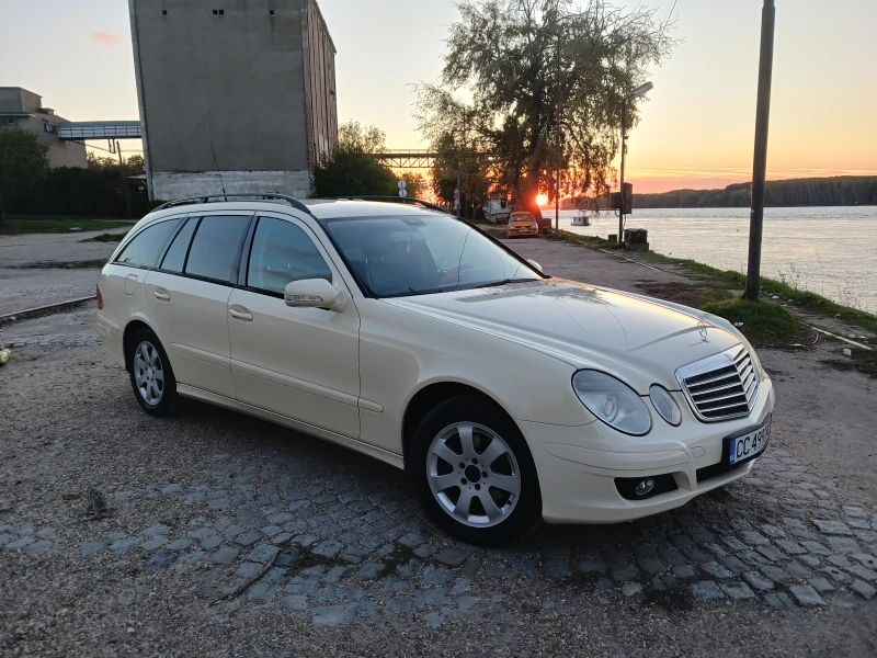 Mercedes-Benz E 200 Mesmerizing, снимка 2 - Автомобили и джипове - 47809189