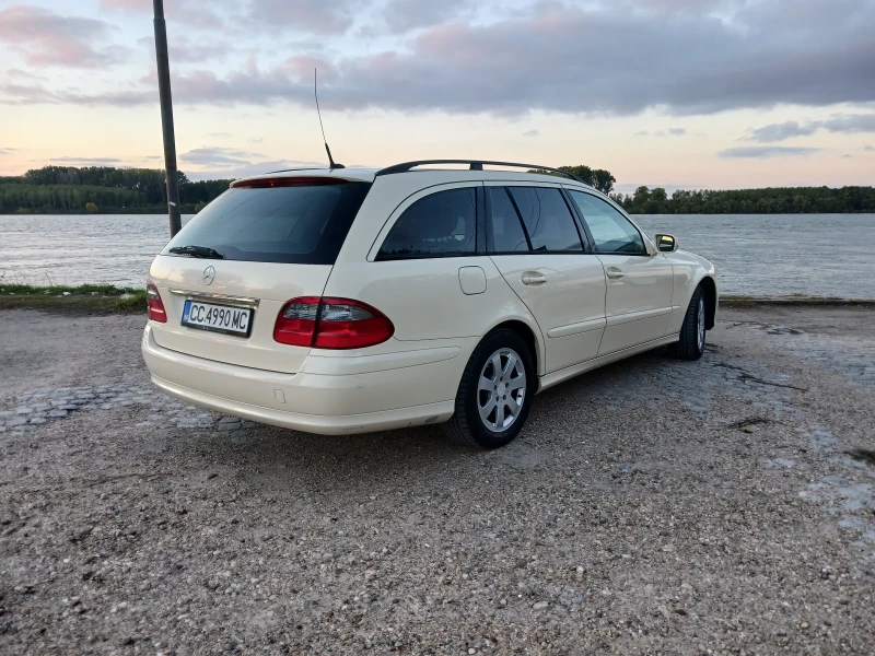 Mercedes-Benz E 200 Mesmerizing, снимка 3 - Автомобили и джипове - 47809189