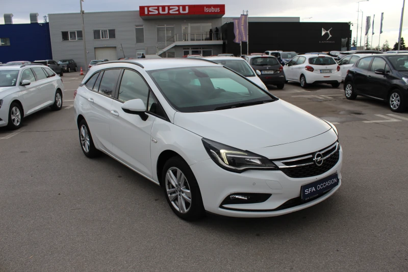 Opel Astra SPORTS TOURER 1.4 ECOTEC / 125 HP BVM6 // 1710R12, снимка 2 - Автомобили и джипове - 48163065