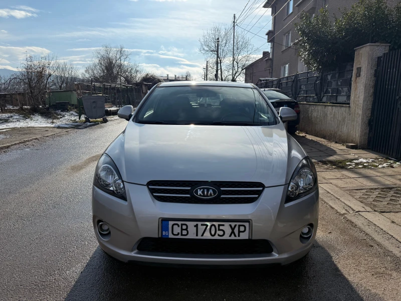 Kia Ceed 1.4i EVRO5, снимка 2 - Автомобили и джипове - 48442975