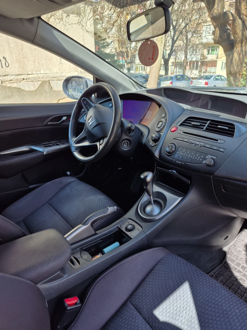 Honda Civic 1.4 /100.кс бензин, снимка 8 - Автомобили и джипове - 49420491