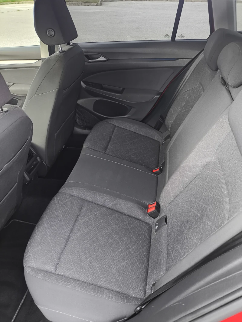 VW Golf 1.5 CNG, снимка 11 - Автомобили и джипове - 51798788