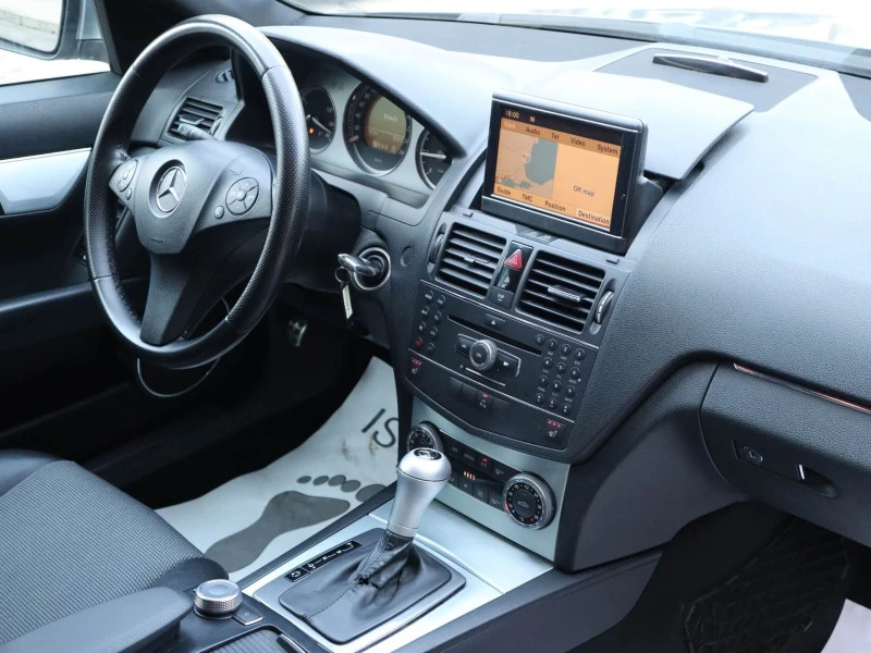 Mercedes-Benz C 220 CDI/AMG Line/Autopilot/Navi/Automat/Avantgarde, снимка 9 - Автомобили и джипове - 50992434