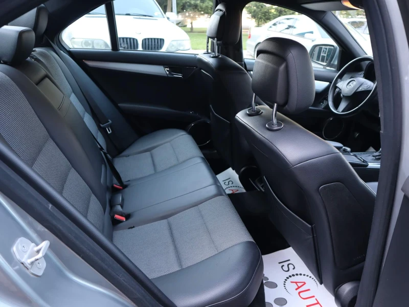 Mercedes-Benz C 220 CDI/AMG Line/Autopilot/Navi/Automat/Avantgarde, снимка 11 - Автомобили и джипове - 50992434