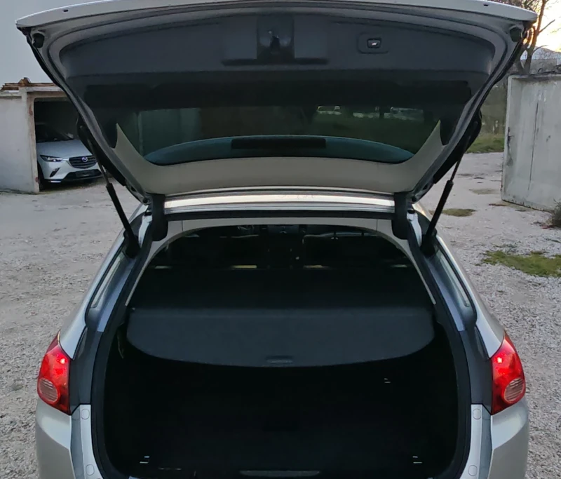 Honda Accord 8G 2.0i VTEC* Автоматик* СЕРВИЗНА КНИЖКА, снимка 6 - Автомобили и джипове - 52850579