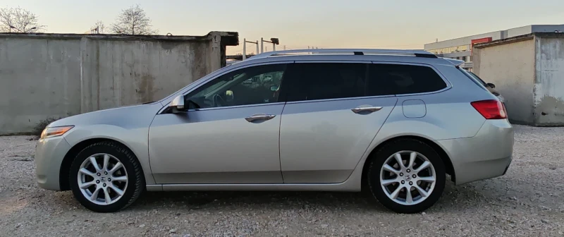 Honda Accord 8G 2.0i VTEC* Автоматик* СЕРВИЗНА КНИЖКА, снимка 5 - Автомобили и джипове - 52850579