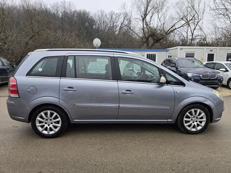 Opel Zafira 1.8 140к.с Фабрична газ , снимка 8 - Автомобили и джипове - 52859337