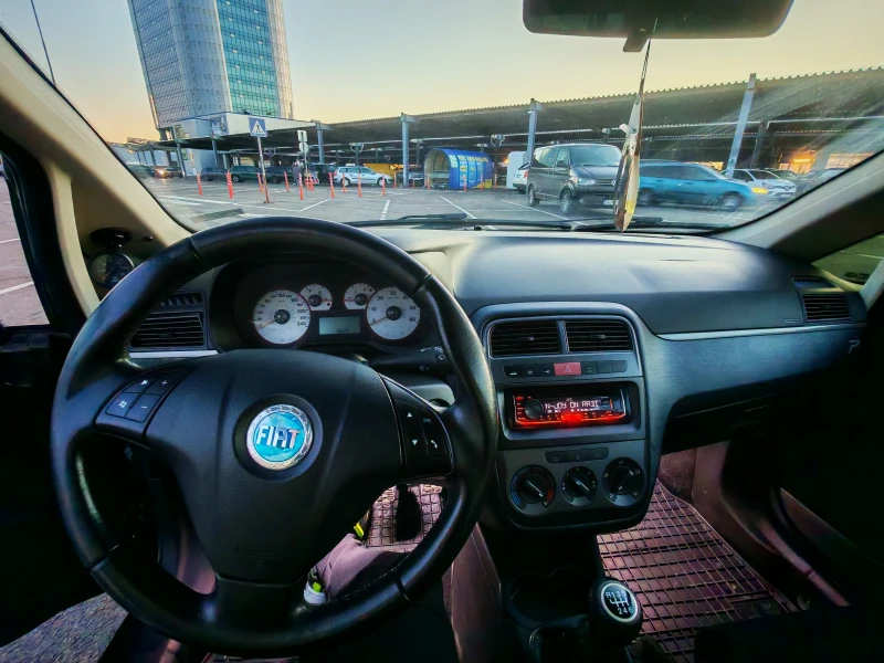 Fiat Punto 1.9 Multijet, снимка 10 - Автомобили и джипове - 53115280