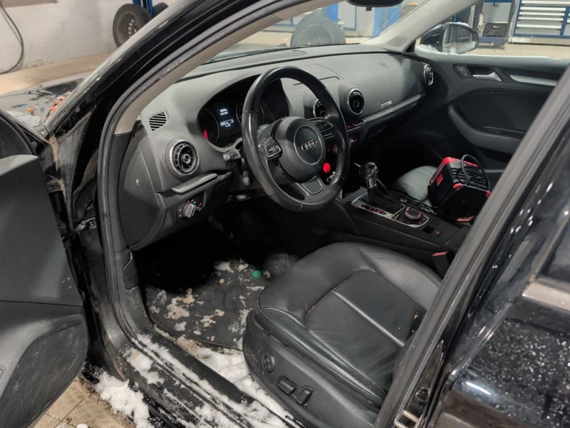 Audi A3 * 2.0T * CARFAX * БЕЗ ПЪРВОНАЧАЛНА ВНОСКА, снимка 5 - Автомобили и джипове - 53266280