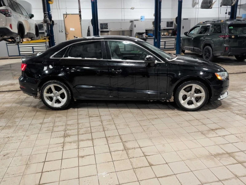 Audi A3 * 2.0T * CARFAX * БЕЗ ПЪРВОНАЧАЛНА ВНОСКА, снимка 3 - Автомобили и джипове - 53266280