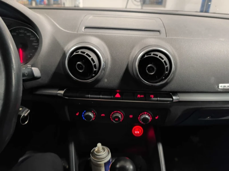 Audi A3 * 2.0T * CARFAX * БЕЗ ПЪРВОНАЧАЛНА ВНОСКА, снимка 9 - Автомобили и джипове - 53266280