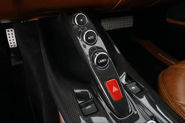 Ferrari 812 GTS = Tailor Made = Гаранция - изображение 9