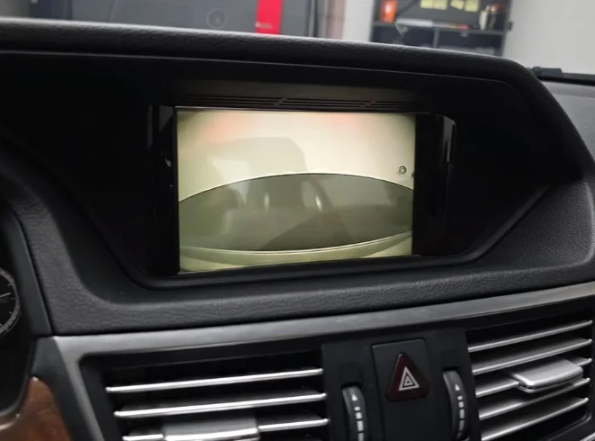 Mercedes-Benz E 300 | Mobile.bg   14