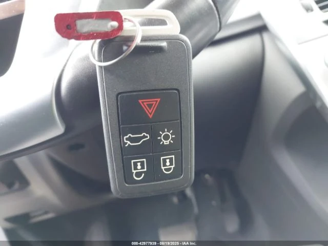 Volvo S60 T5 DYNAMIC - изображение 10