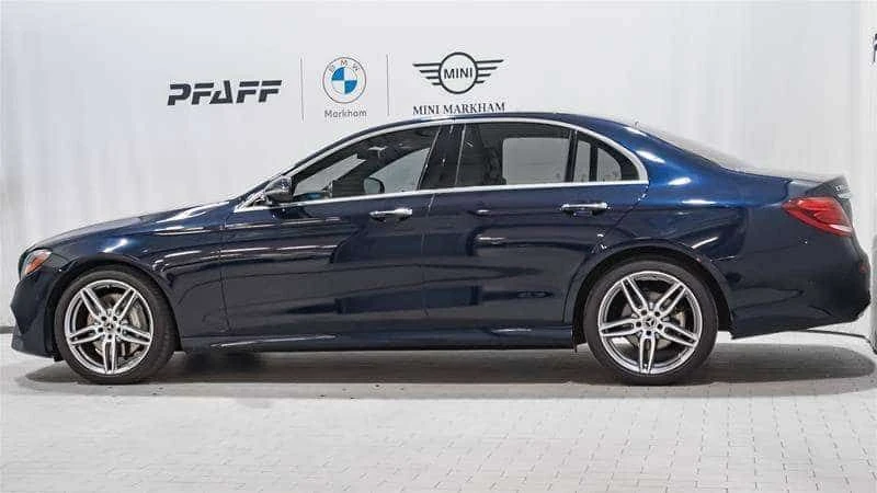 Mercedes-Benz E 300 * 4MATIC * CARFAX * FULL DIGITAL * BURMESTER, снимка 2 - Автомобили и джипове - 55572932
