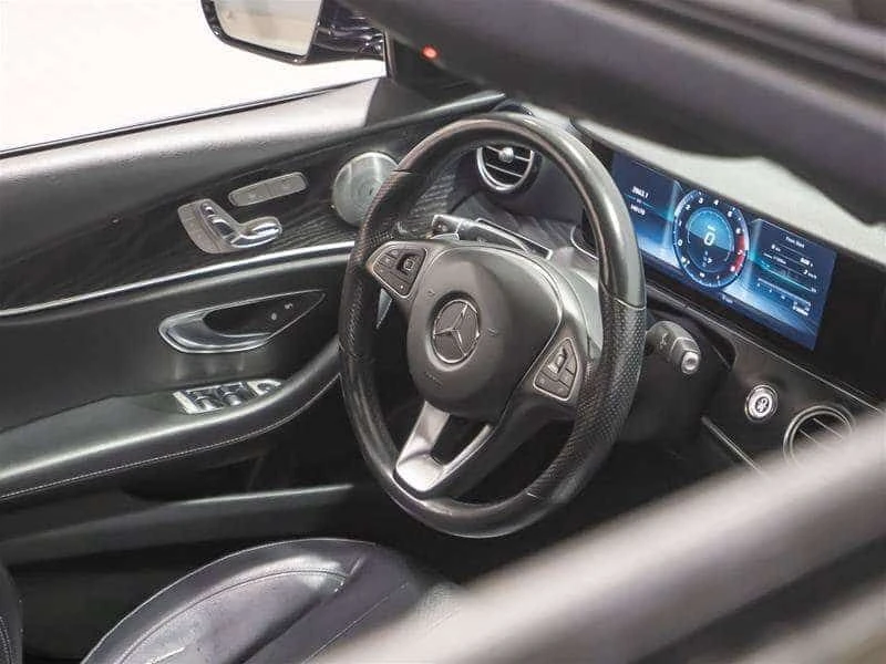 Mercedes-Benz E 300 * 4MATIC * CARFAX * FULL DIGITAL * BURMESTER, снимка 12 - Автомобили и джипове - 55572932