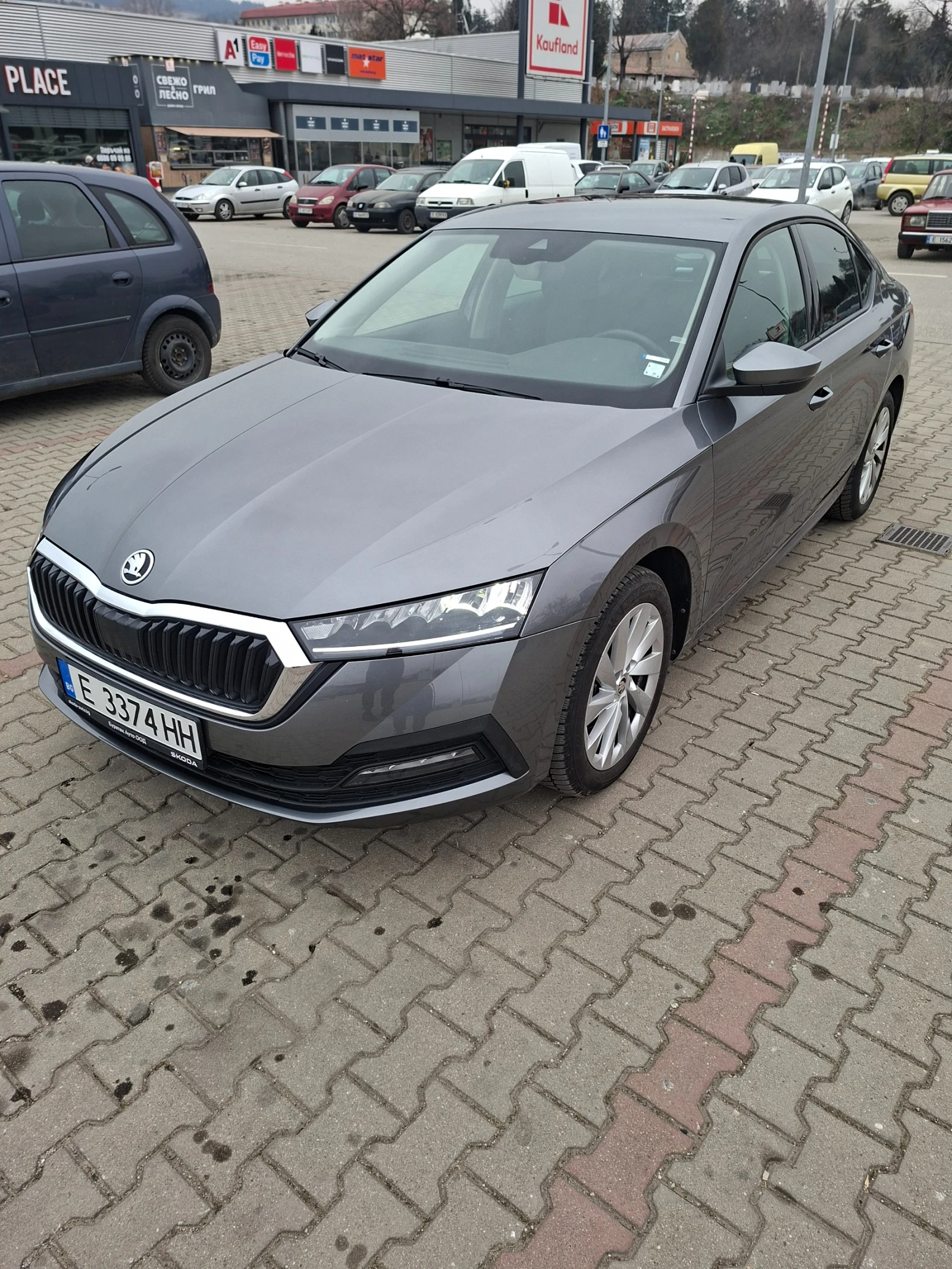 Skoda Octavia 2.0 TDI DSG, снимка 1