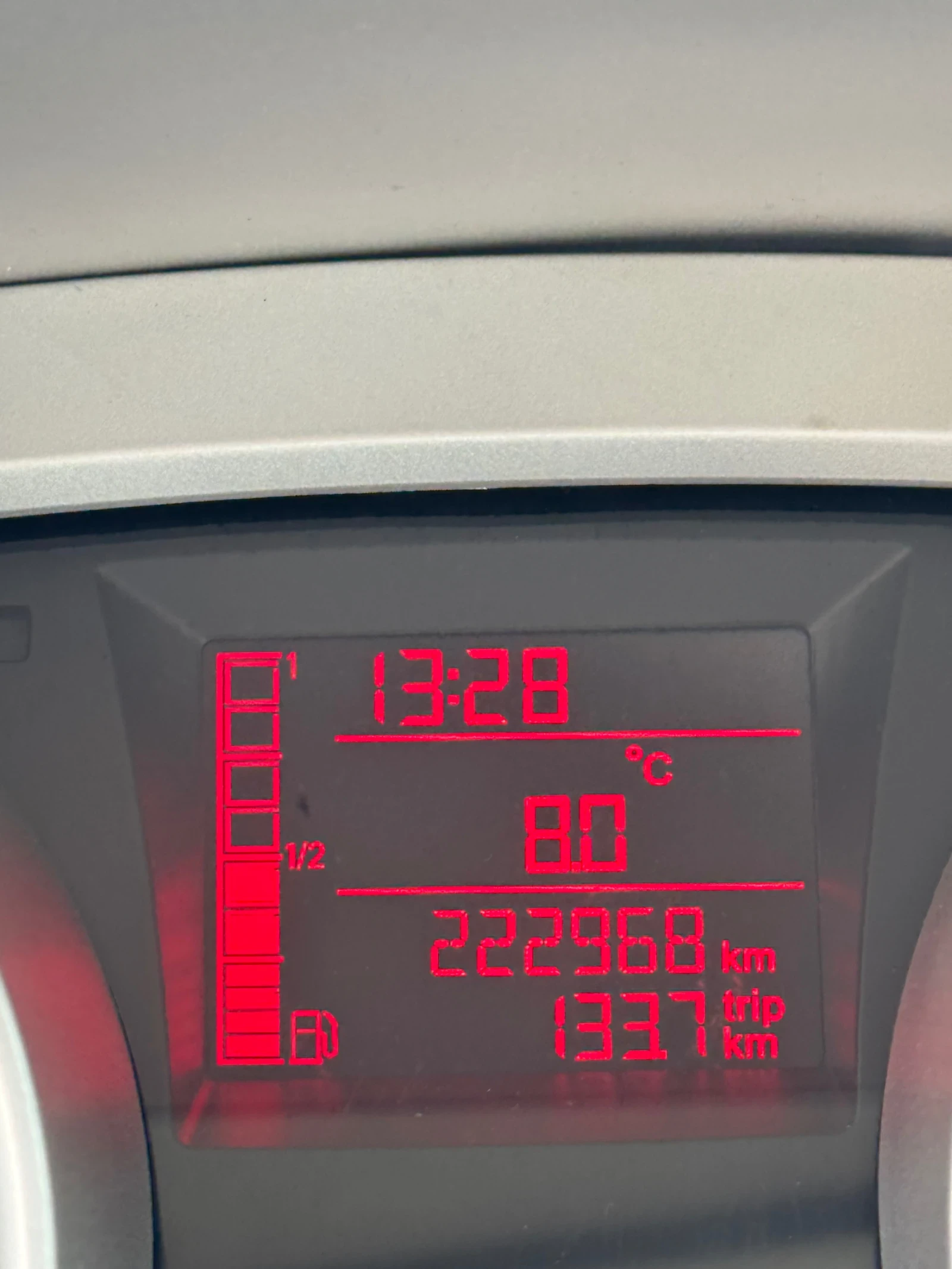Seat Ibiza 1.6TDI - изображение 7