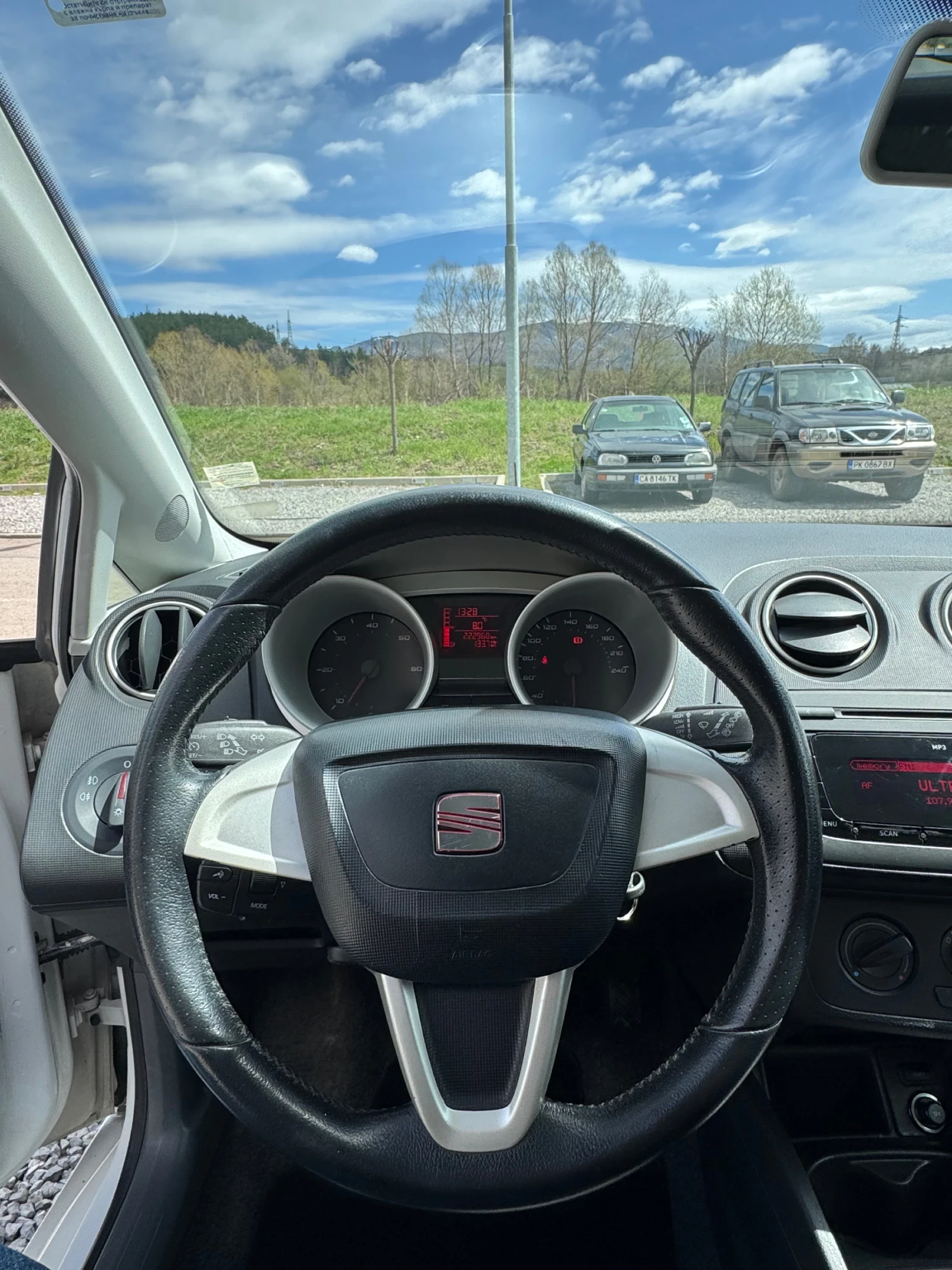 Seat Ibiza 1.6TDI - изображение 8