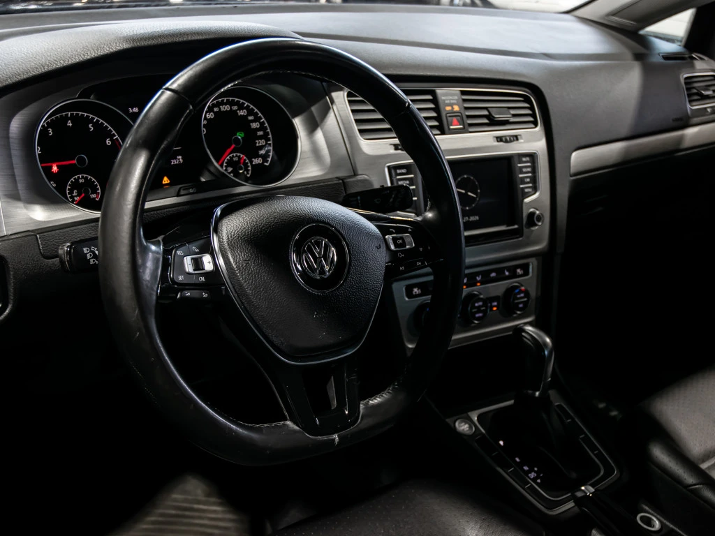 VW Golf Golf TSI SE* АвтоКредит* (ЦЕНА ДО БГ), снимка 7 - Автомобили и джипове - 54070067