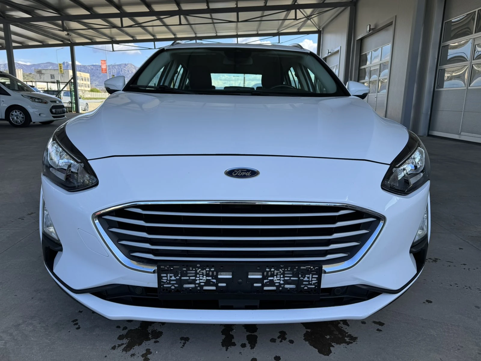 Ford Focus 120ps* 6ск* Distr* НАВИ* КАМЕРА, снимка 8 - Автомобили и джипове - 54111867