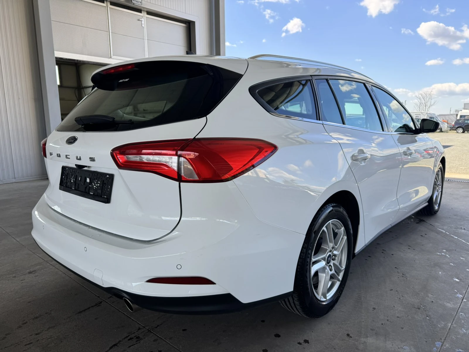 Ford Focus 120ps* 6ск* Distr* НАВИ* КАМЕРА, снимка 5 - Автомобили и джипове - 54111867