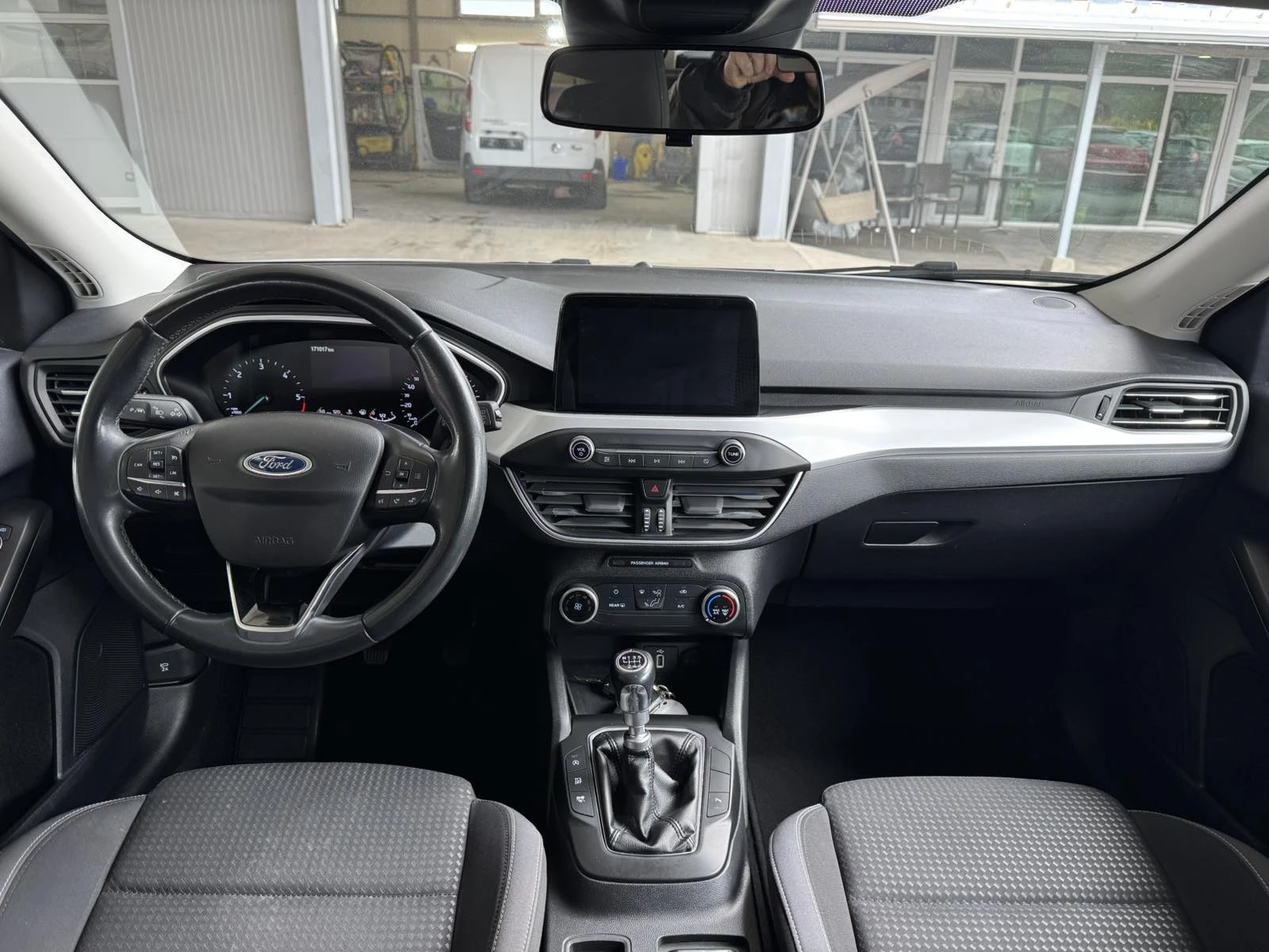 Ford Focus 120ps* 6ск* Distr* НАВИ* КАМЕРА, снимка 11 - Автомобили и джипове - 54111867