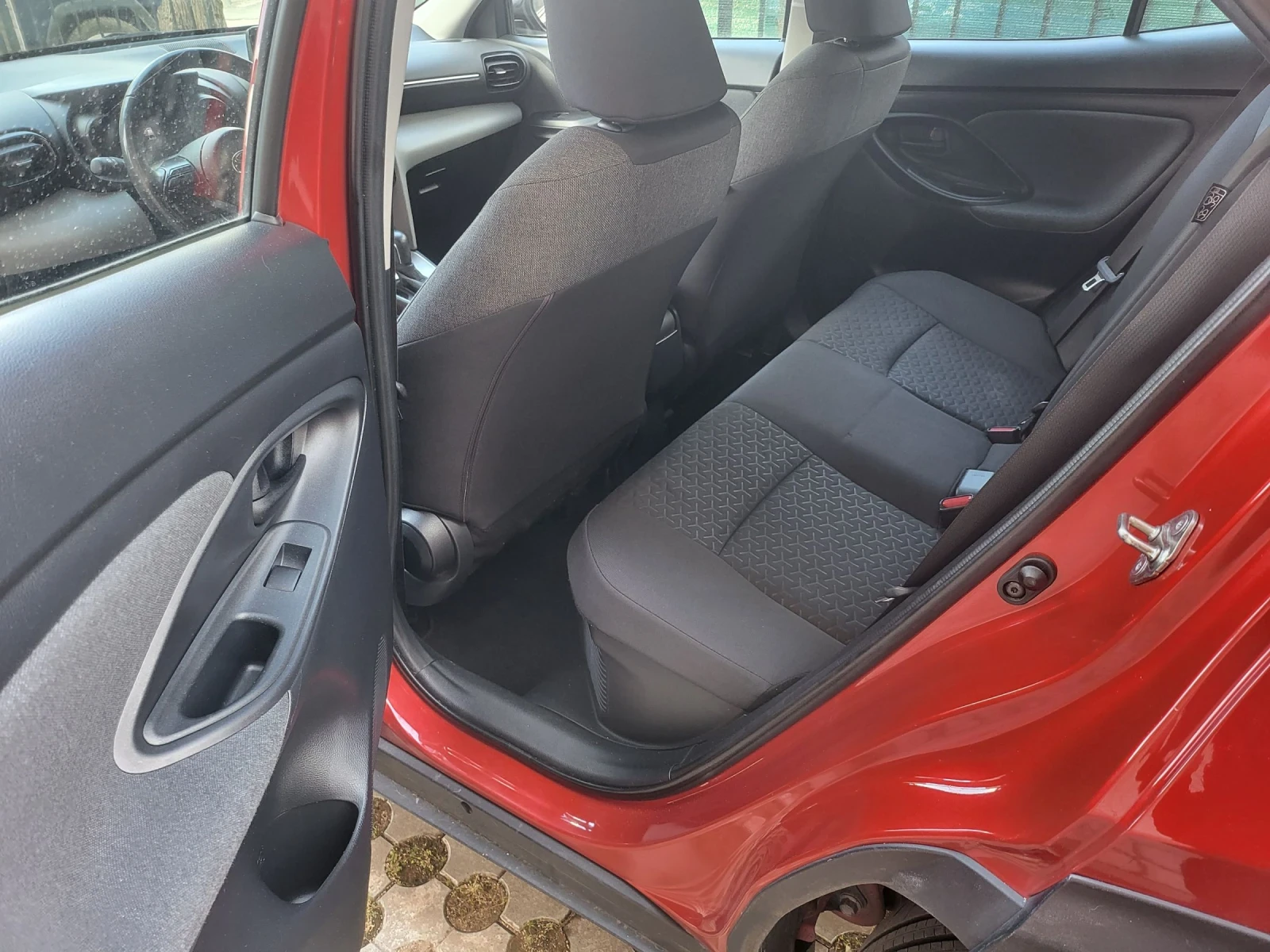 Toyota Yaris Cross 1, 5 Hibrid. 116hp Dynamic Business.Kamera.Led.Nav, снимка 8 - Автомобили и джипове - 54123843