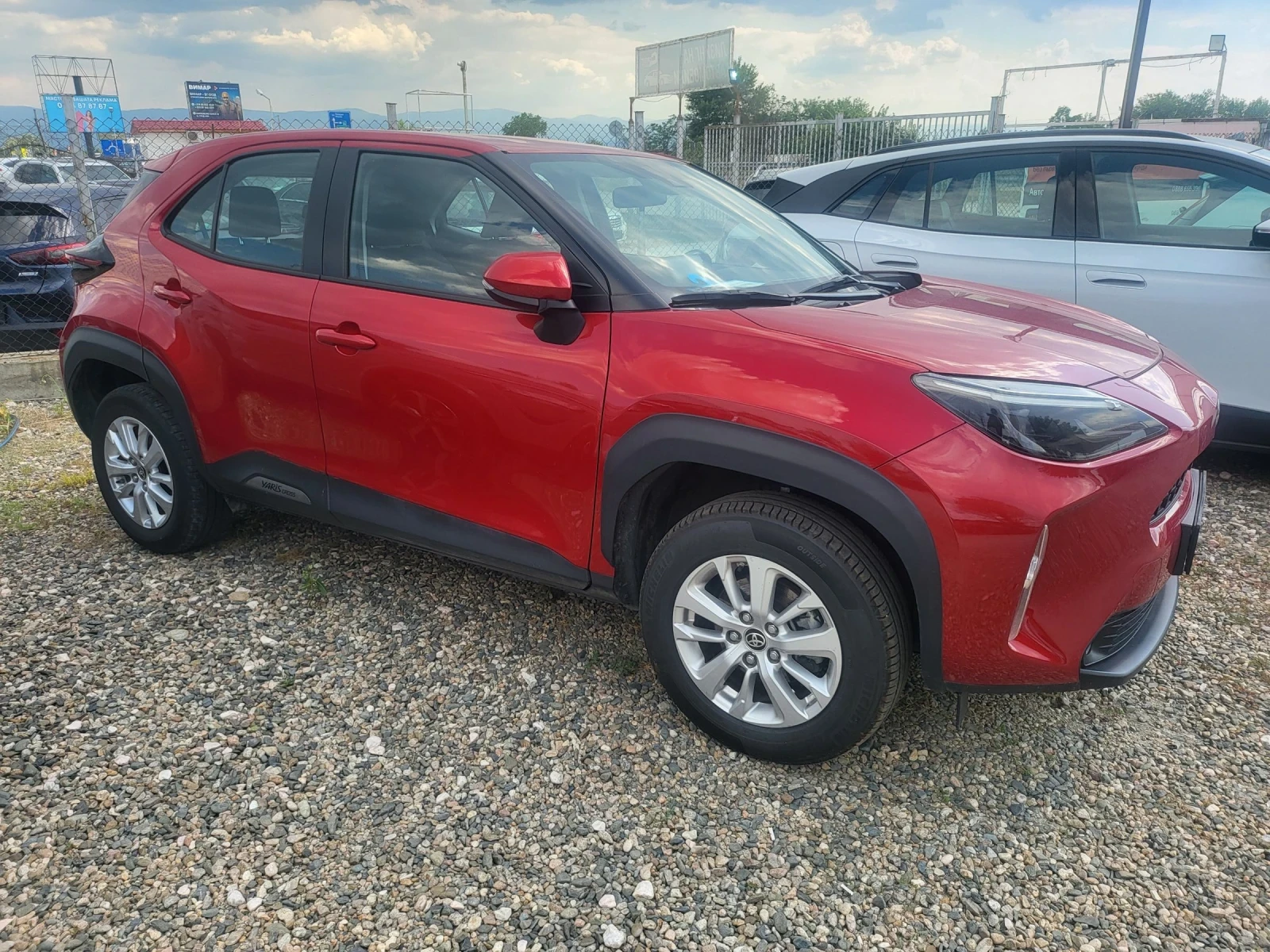 Toyota Yaris Cross 1, 5 Hibrid.116hp Dynamic Business.Kamera.Led.Navi, снимка 4 - Автомобили и джипове - 55018134