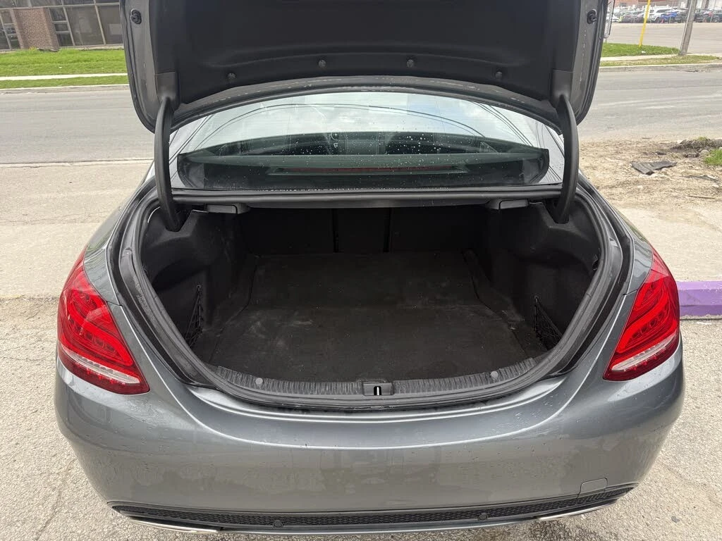 Mercedes-Benz C 300 4MATIC* АвтоКредит* (Цена до БГ) , снимка 8 - Автомобили и джипове - 54444546