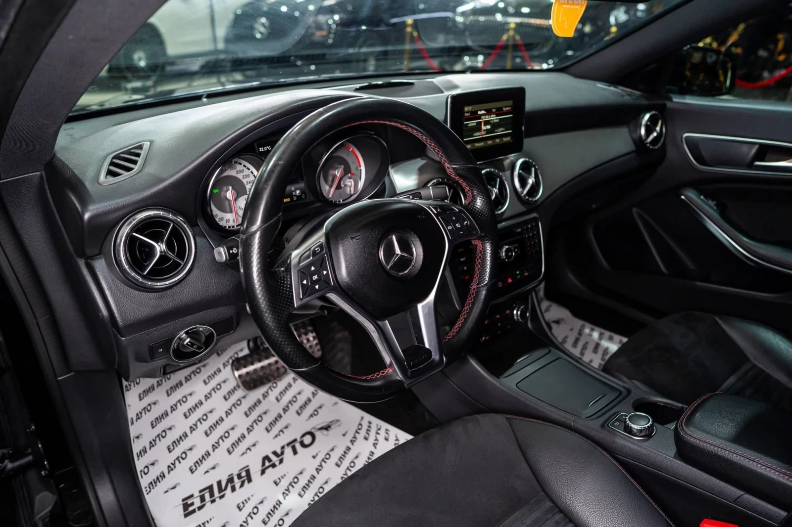 Mercedes-Benz CLA 220 D FULL AMG LINE LED NAVI ЛИЗИНГ 100%, снимка 12 - Автомобили и джипове - 54771196