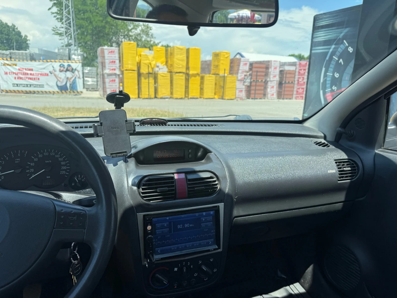Opel Corsa 1.0 газ, снимка 4 - Автомобили и джипове - 54808823
