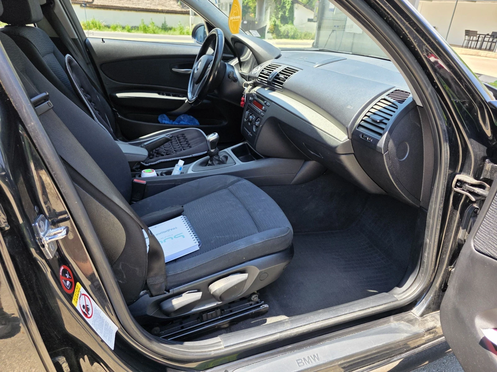 BMW 118 i, снимка 13 - Автомобили и джипове - 55103038