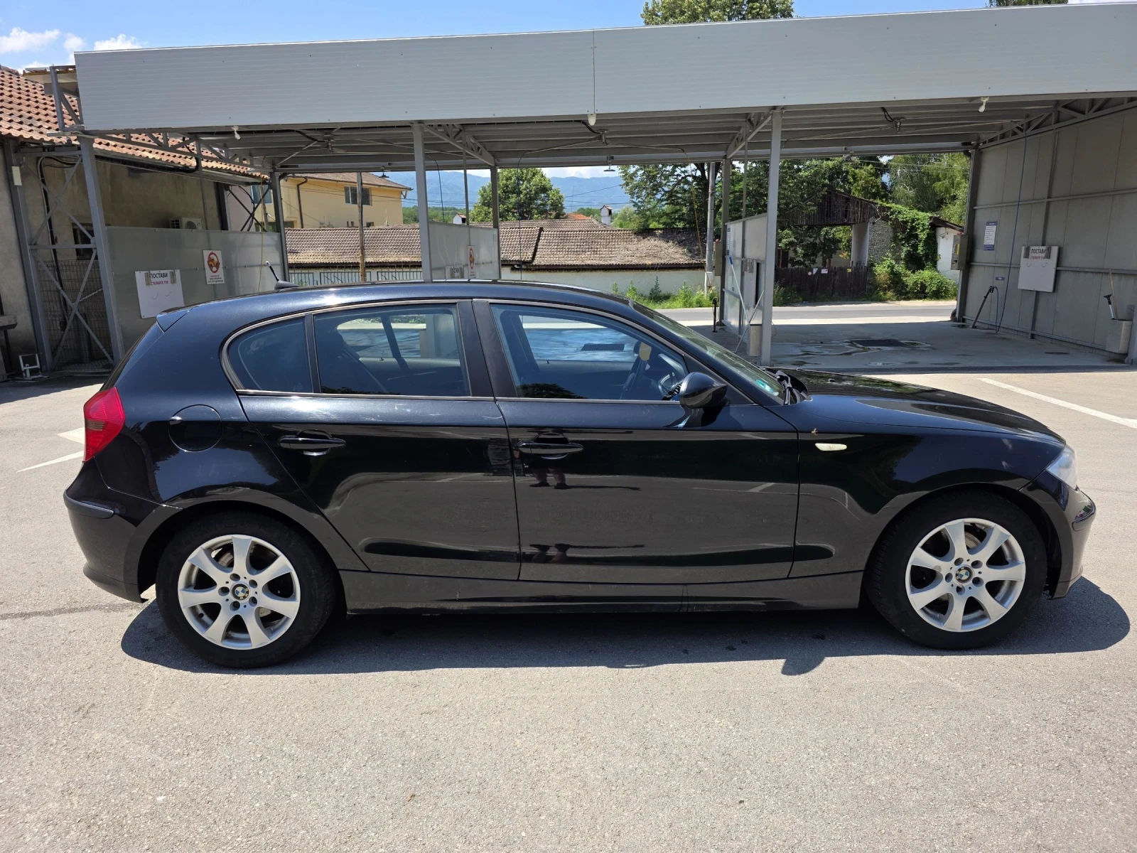BMW 118 i, снимка 7 - Автомобили и джипове - 55103038