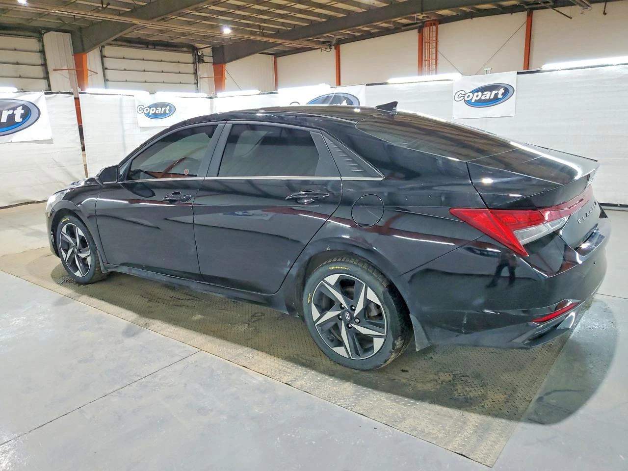 Hyundai Elantra Luxury IVT, снимка 2 - Автомобили и джипове - 55126882